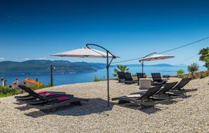 Property grounds - Amazing home in Moscenicka Draga (Moscenicka Draga)