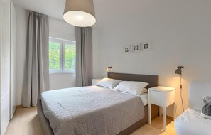 3 bedrooms, iron/ironing board, travel crib, free WiFi - Stunning home in Pula (Pula)