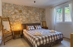 4 camere, ferro/asse da stiro, Wi-Fi gratuito, lenzuola