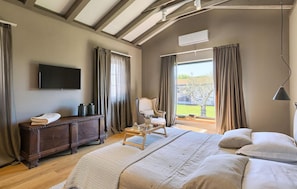 4 bedrooms, iron/ironing board, travel cot, free WiFi - Amazing home in Rovinj with sauna (Rovinj)
