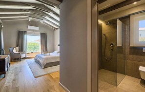 4 soverom, strykejern/-brett, reiseseng for barn og wi-fi (inkludert)