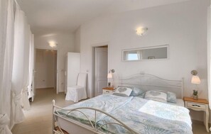4 Schlafzimmer, Bügeleisen/Bügelbrett, Reisekinderbett, kostenloses WLAN