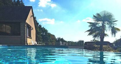HAMEAU PRIVATIF DE CHARME 30 PERS.
