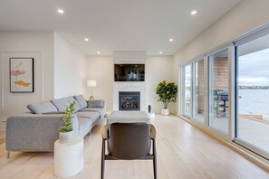 Smart-TV, Kamin