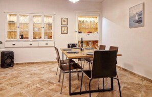 Dining - Awesome home in Crikvenica (Crikvenica)