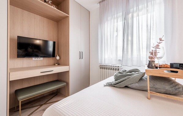 2 chambres, fer et planche à repasser, lit parapluie, Wi-Fi gratuit