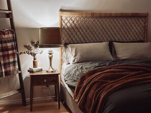 3 bedrooms, iron/ironing board, travel cot, free WiFi