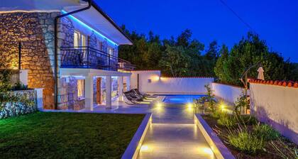 Atemberaubendes Haus in Jadranovo