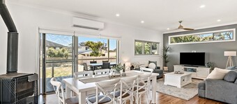 Shoalax at Shoal Bay -A Coastal Retreat to Recharge and Reconnect