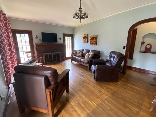 1930 Bungalow near downtown Weiser