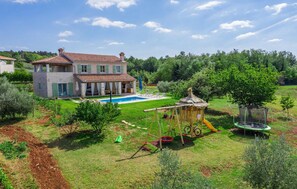 Children’s area - Nice home in Visnjan with private swimming pool, can be inside or outside (Visnjan)
