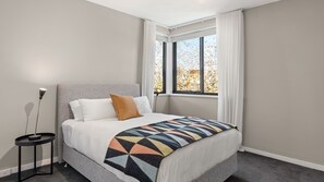 2 chambres, fer et planche à repasser, Wi-Fi gratuit, draps fournis