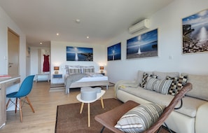 7 chambres, fer et planche à repasser, lit parapluie, Wi-Fi gratuit
