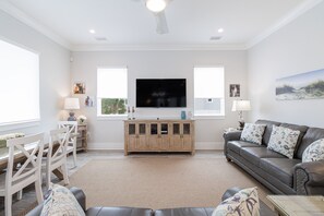 Smart TV, video games