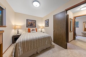 3 Schlafzimmer, Bügeleisen/Bügelbrett, kostenloses WLAN, Bettwäsche