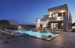 Beheizter Pool