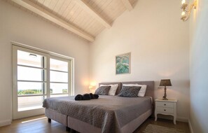 4 bedrooms, iron/ironing board, travel cot, free WiFi - Stunning home in Svetvincenat (Svetvincenat)