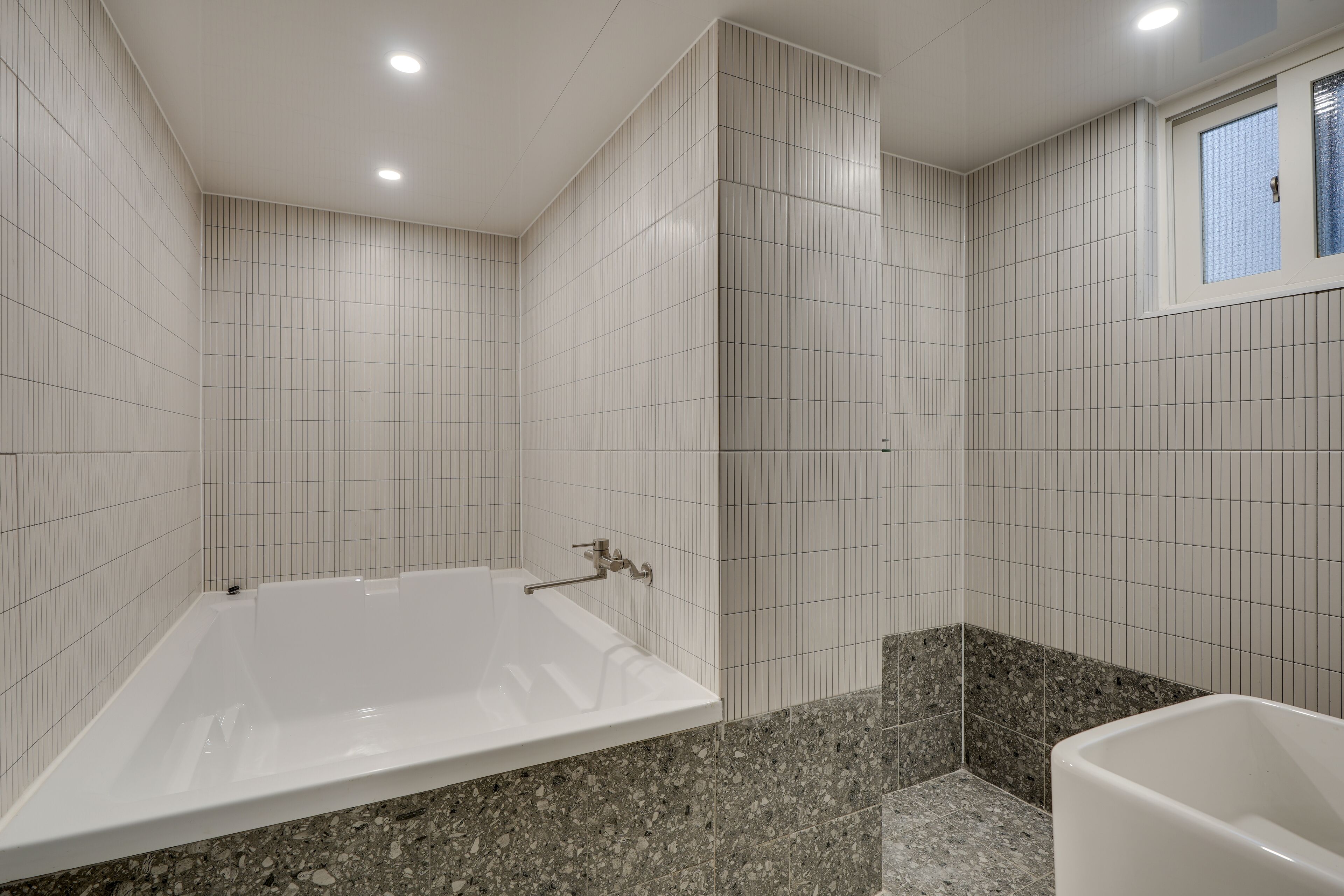 Photo - Two H Hotel