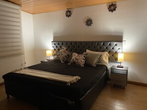 Rom – basic | 1 soverom, skrivebord, skrivebord for bærbar PC og wi-fi (inkludert)