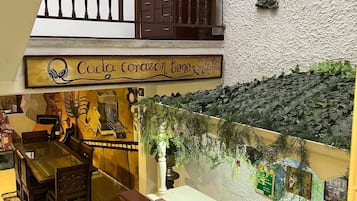 42-inch Smart TV with digital channels, Netflix, streaming services