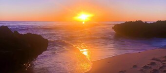 Beautiful Indian Ocean Unit.