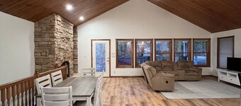 Lake Mattoon Lakehouse 