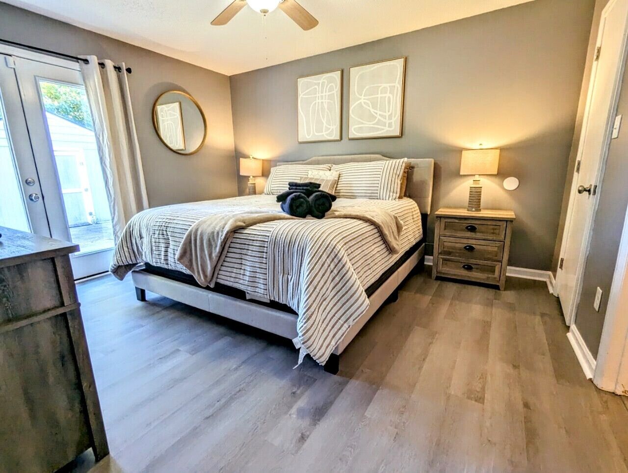 3 soverom, strykejern/-brett, reiseseng for barn og wi-fi (inkludert)