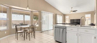 Walk -Stadium-dining-Bars-breweries-Theatre-Arena. Near baseball spring training