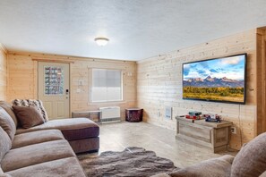 Télévision, cheminée