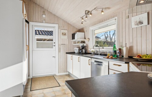 Beautiful home in Humble with sauna