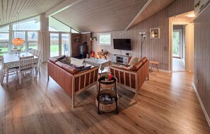 Smart TV y chimenea 