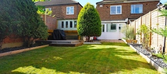 Lovely Family Home in Rainham. Relax at this peaceful home away from home.