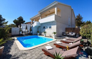 Beheizter Pool