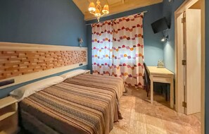 6 dormitorios, cuna de viaje, wifi gratis y ropa de cama