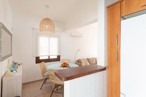 Dining - VENT DE XALOC - Charming town house near the sea - Free WiFi (Campos)