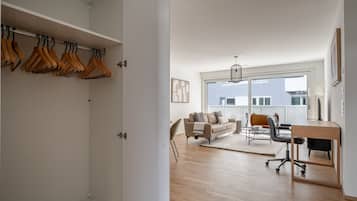 Fernseher, Stereoanlage