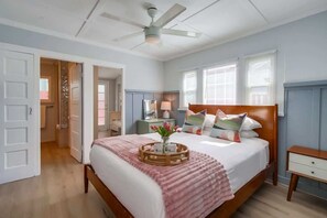2 bedrooms, iron/ironing board, WiFi
