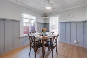 Dining - Ocean Beach Cottage - your perfect beach escape. (San Diego)