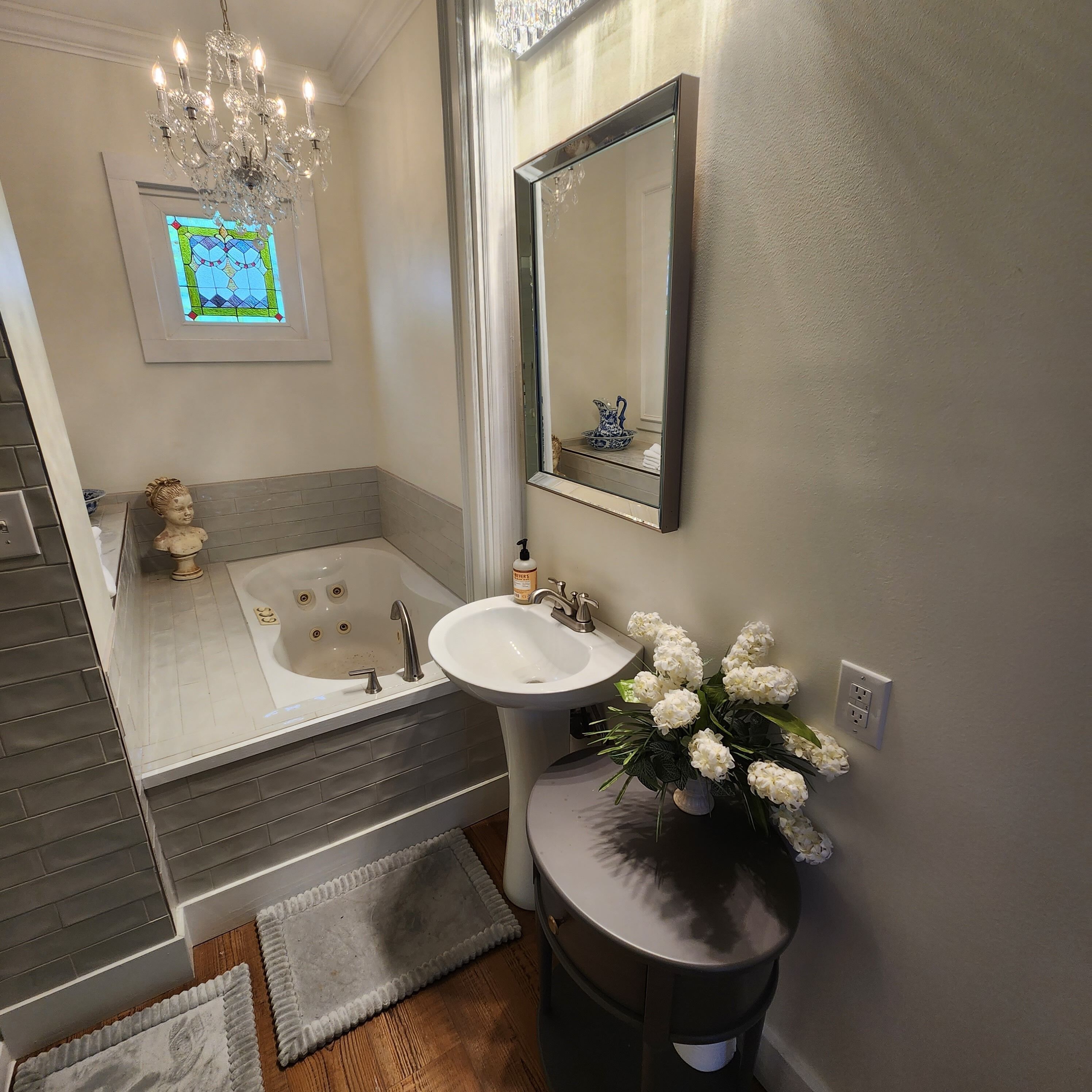 ジェットバス、ヘアドライヤー、タオル、石鹸