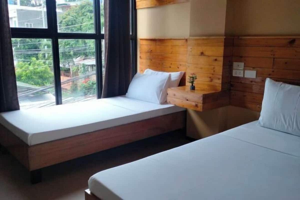 Desk, laptop workspace, free WiFi, bed sheets