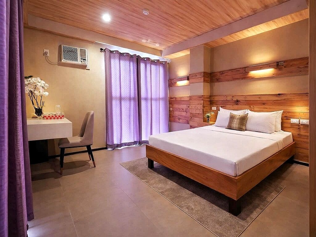 Deluxe Double Room | Hypo-allergenic bedding, desk, laptop workspace, soundproofing