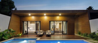 The Claremont Luxury Villas