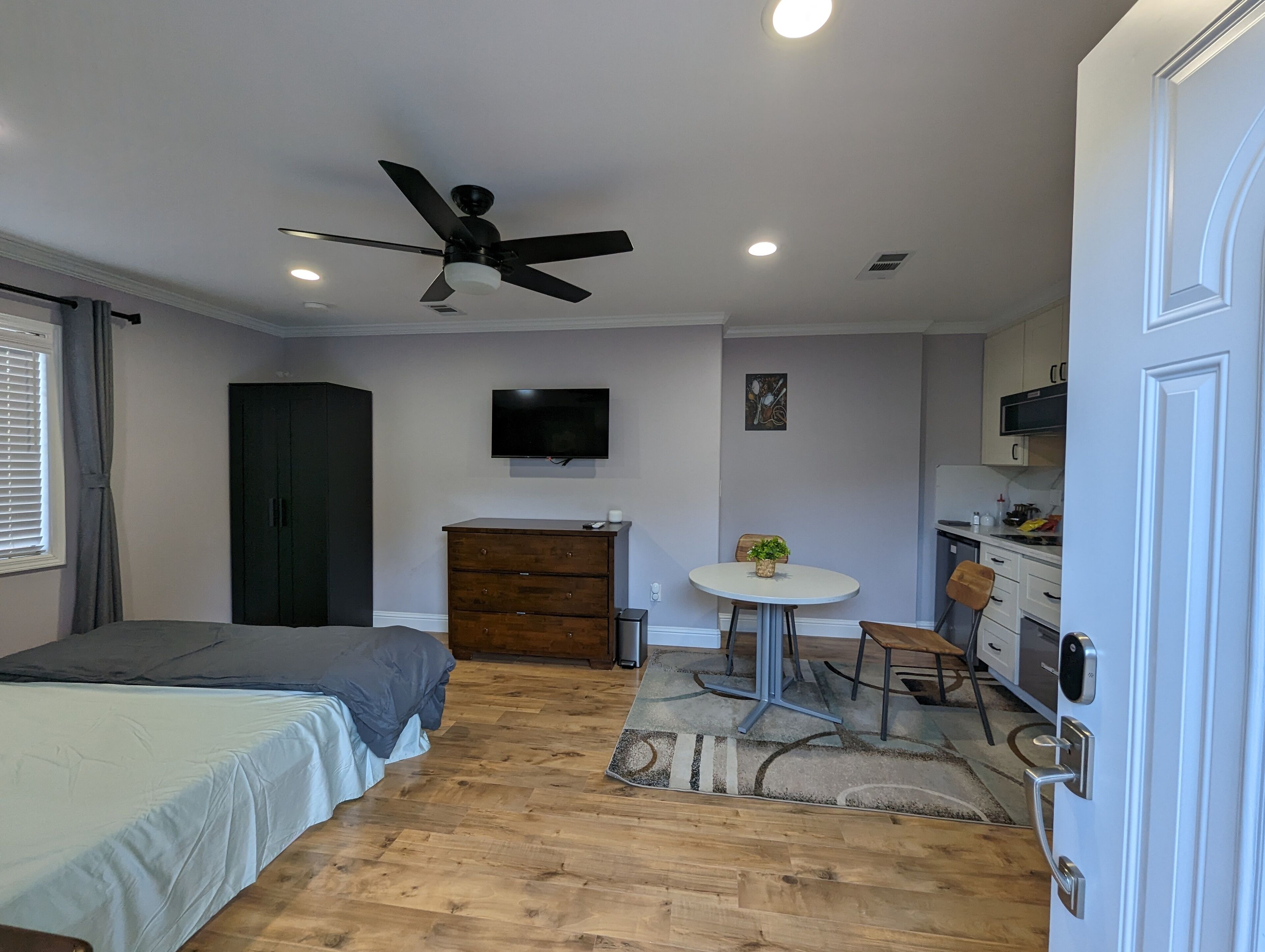 Cozy Remodeled Studio with Patio in San Jose