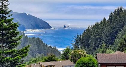 Gorgeous dog-friendly coastal escape with private hot tub, patio & amazing views