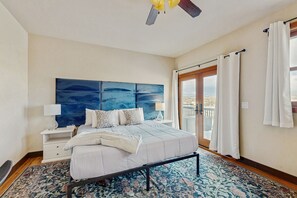 5 bedrooms, Internet, bed sheets