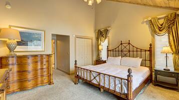 5 habitaciones, tabla de planchar con plancha y acceso a internet