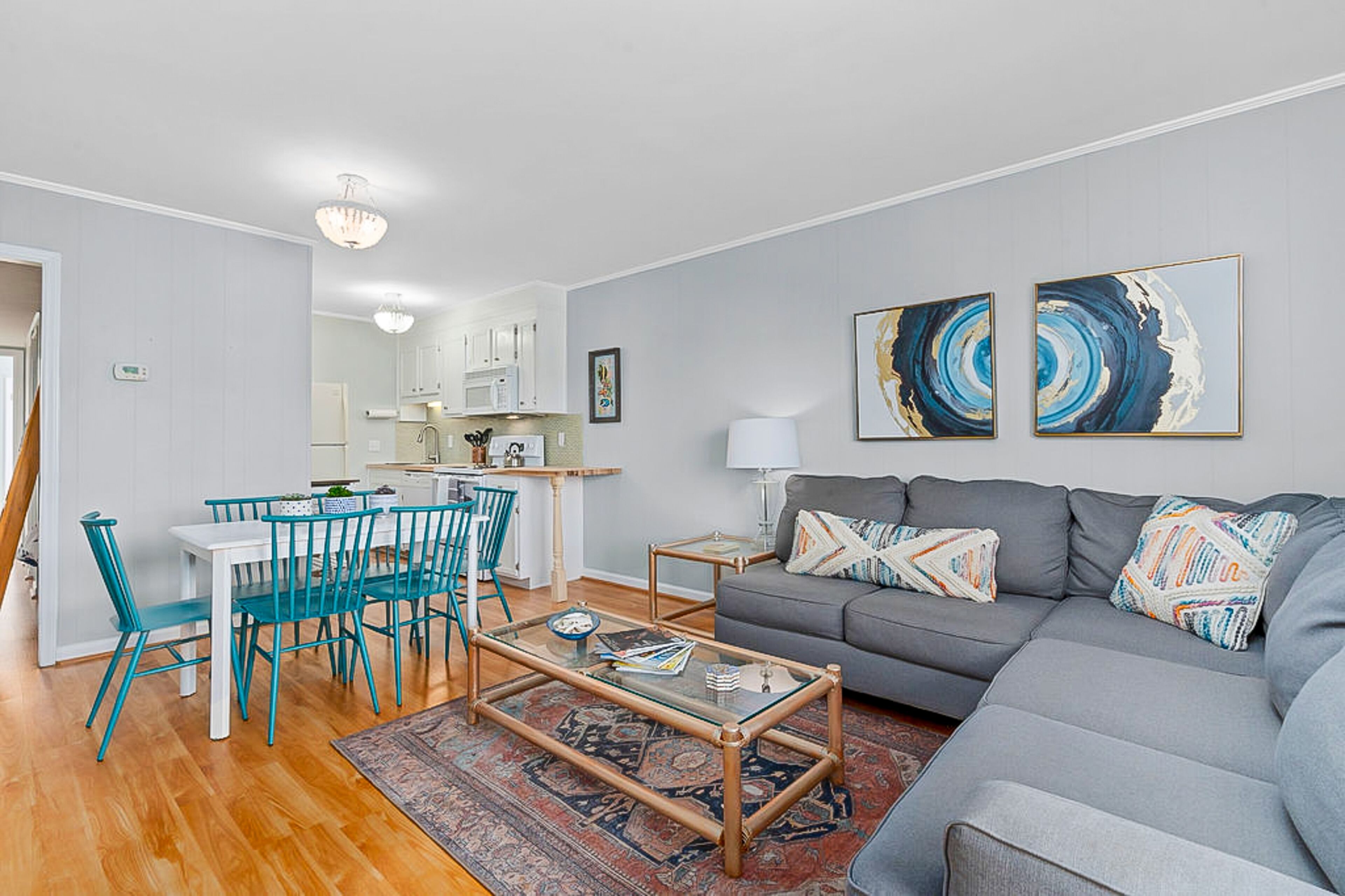 2nd-floor pool-view condo with beach access, pool, tennis, BBQ area, balcony, AC
