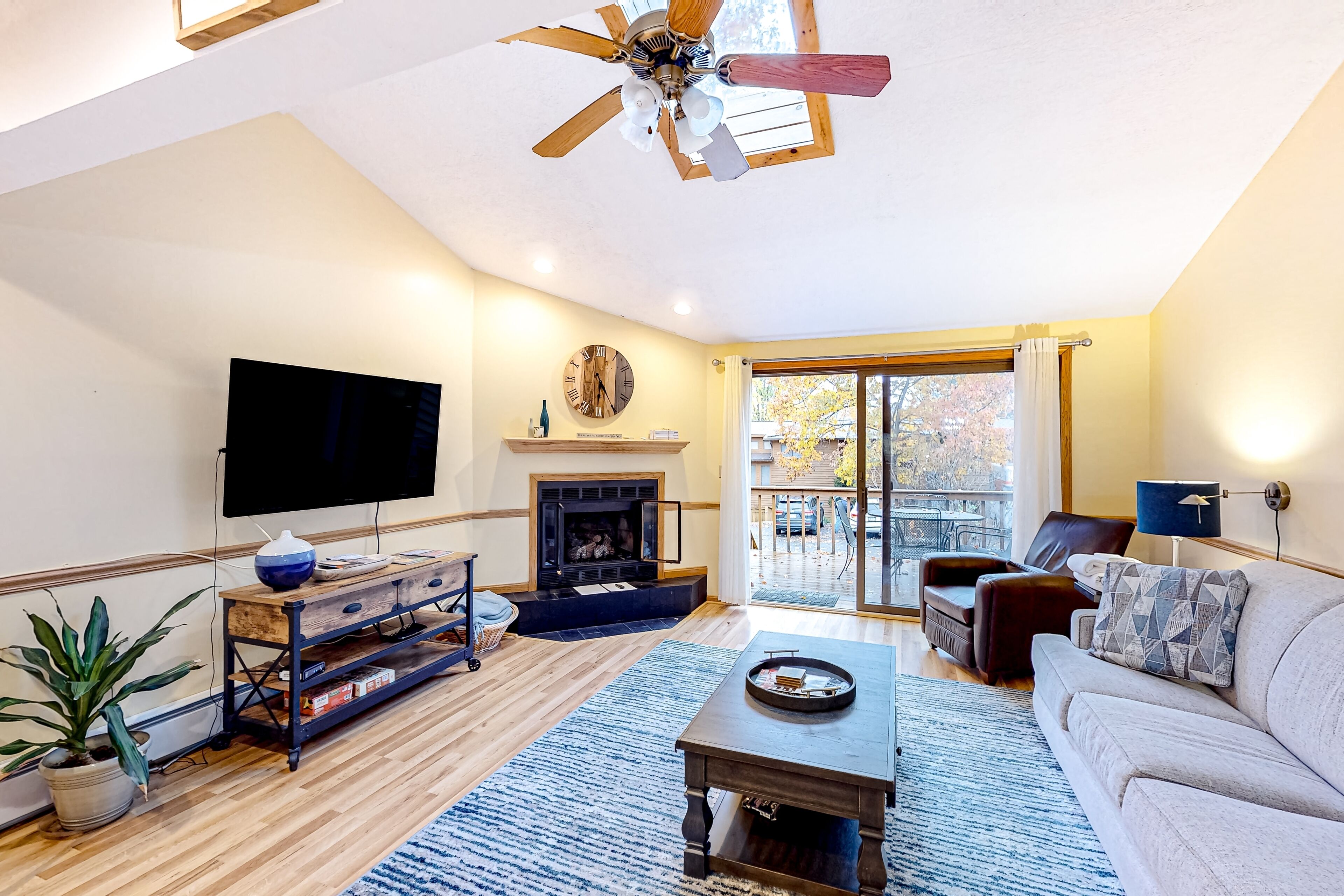 Dog-friendly townhome with furnished deck, grill, & private W/D