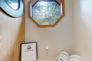 Interior - Dog-friendly cabin near beach with private hot tub, grill, patio, streaming, AC (Brookings)