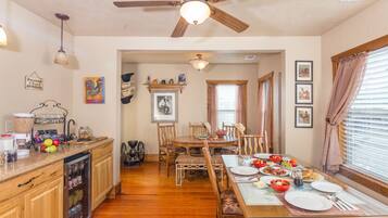 Daily full breakfast (USD 15 per person)